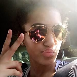 Meet your Posher, Cariah